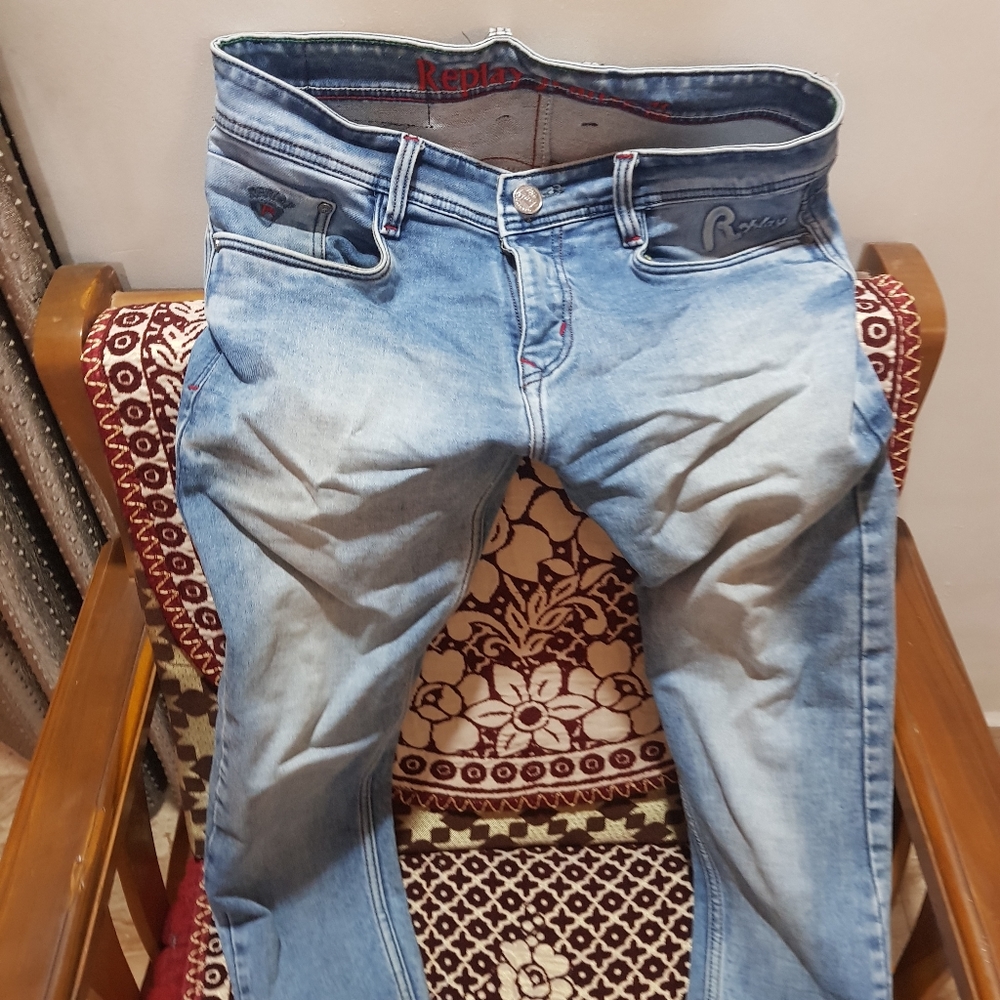 JEANS - Picture 3 of 7